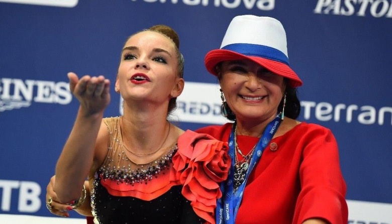 Irina Viner renuncia como entrenadora principal de la gimnasia rítmica rusa en medio de rumores de tensión con Alina Kabaeva