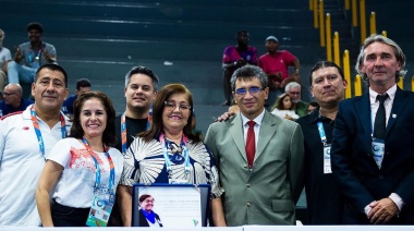 Luciene Resende recibe homenaje durante el Campeonato Sudamericano de Gimnasia en Brasil