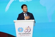 Morinari Watanabe reelegido presidente de la FIG en el 85º Congreso de la FIG en Doha