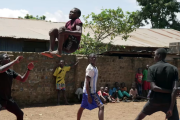 La Gimnasia esta cambiando la vida de jovenes en Uganda